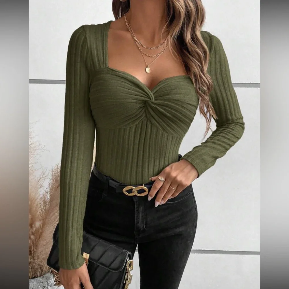 Luxe twist front top